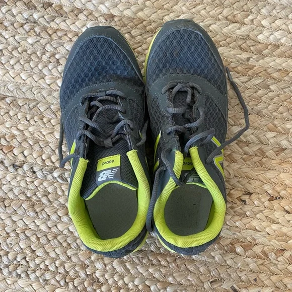 New Balance Sneakers Size 9 - Picture 6 of 6